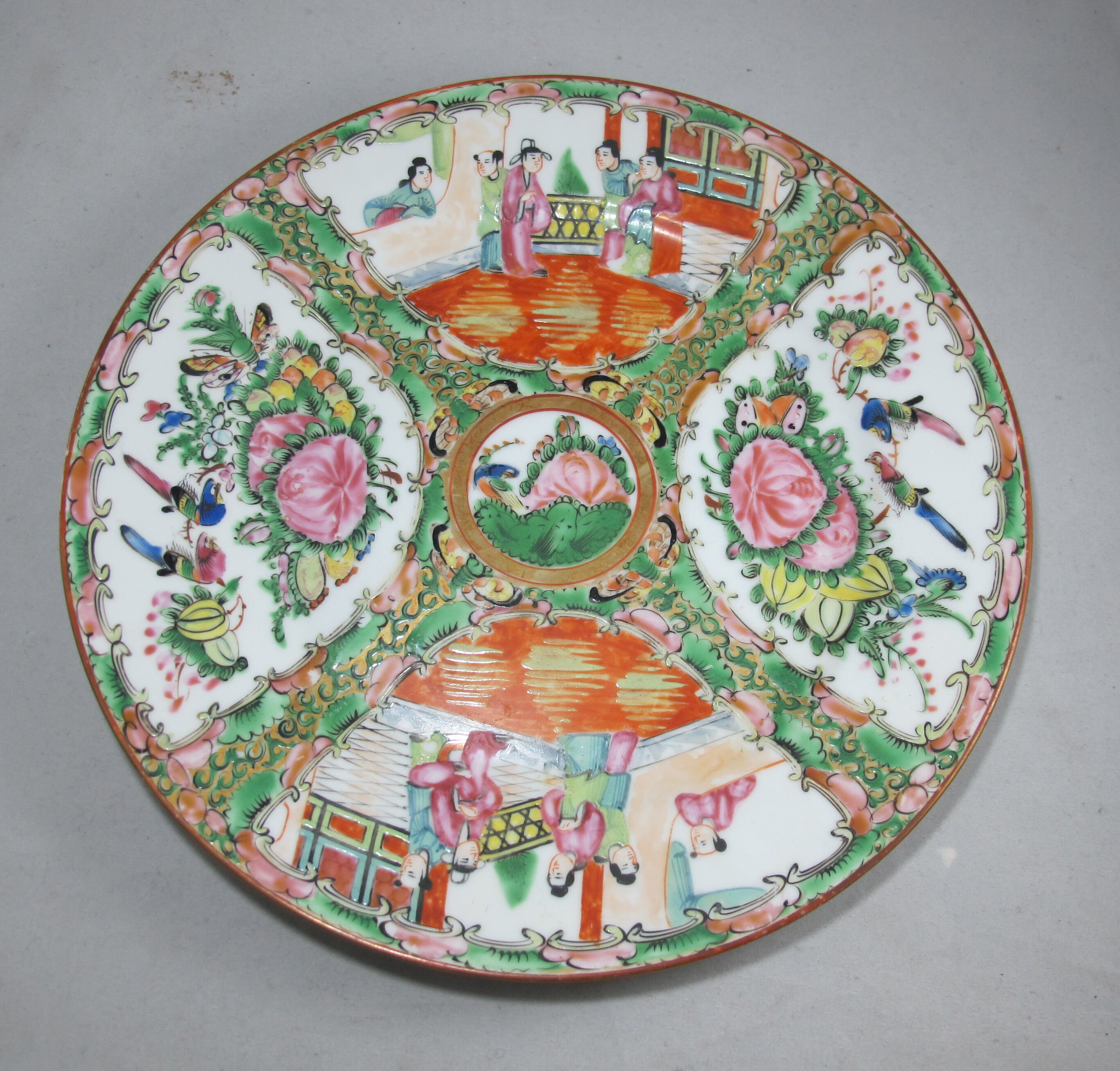 Set of 8 Chinese plates China early twentieth century