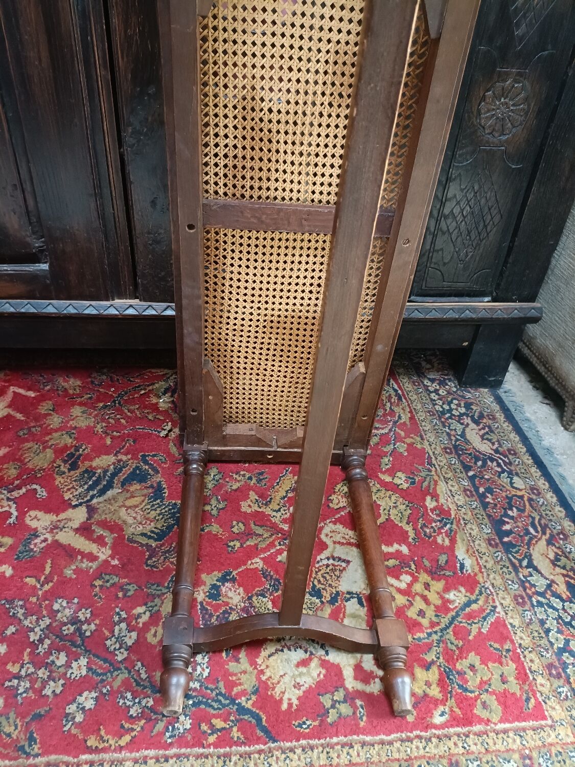 Wooden bench or piano bench with tanned seat