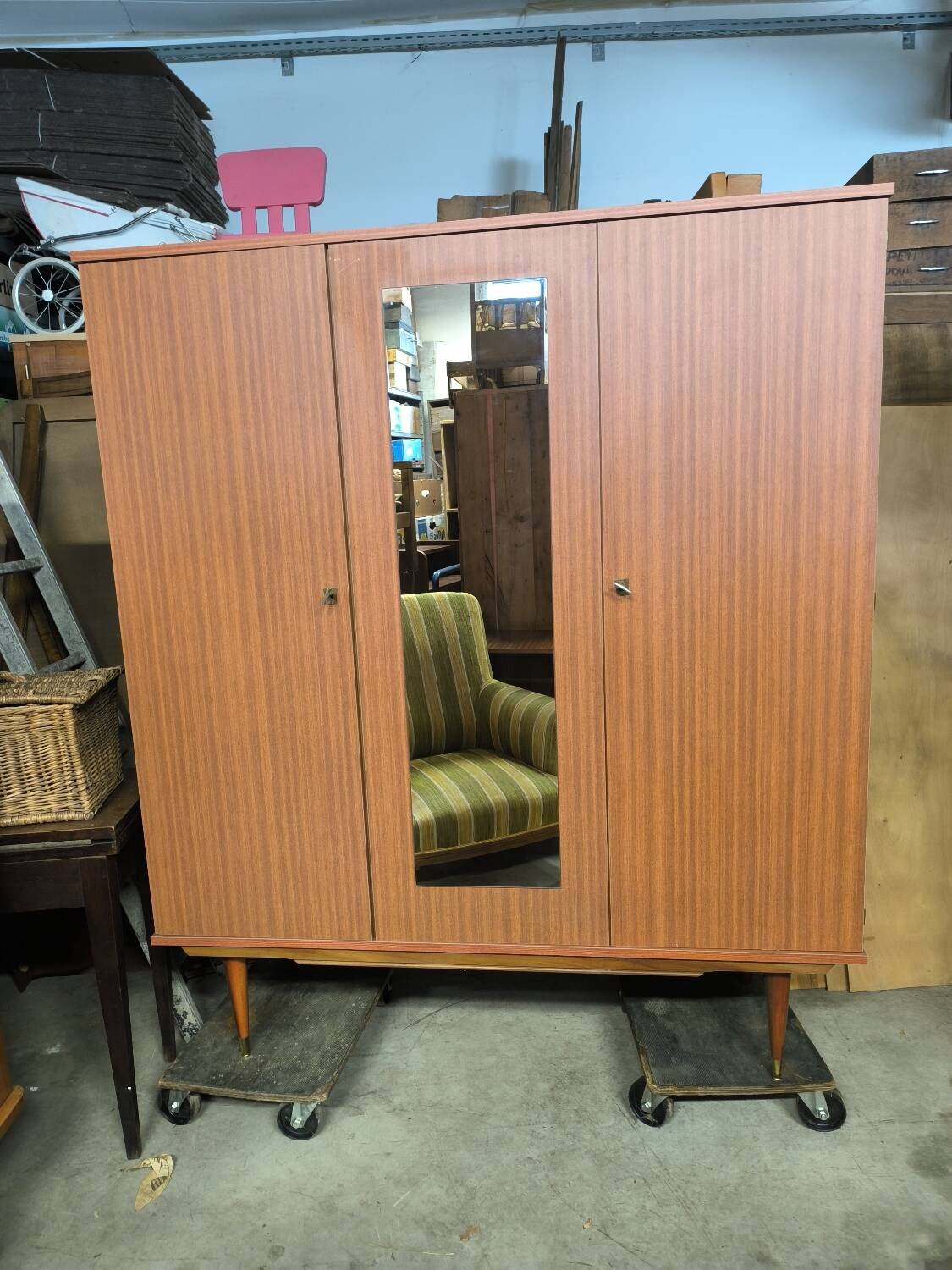 Vintage wardrobe with needle feet and 2 mirrored doors