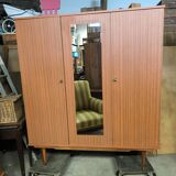 Vintage wardrobe with needle feet and 2 mirrored doors