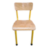 Chaise d'écolier vintage jaune