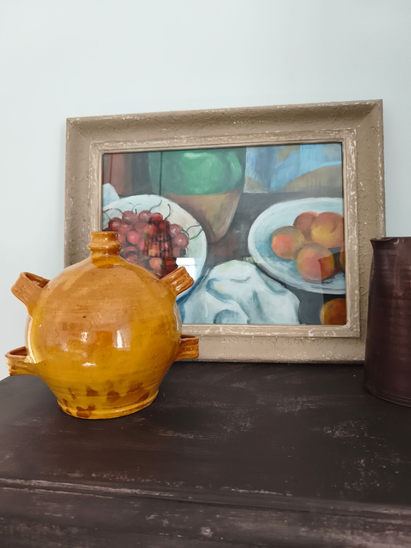 Yellow Provençal jar in terracotta.