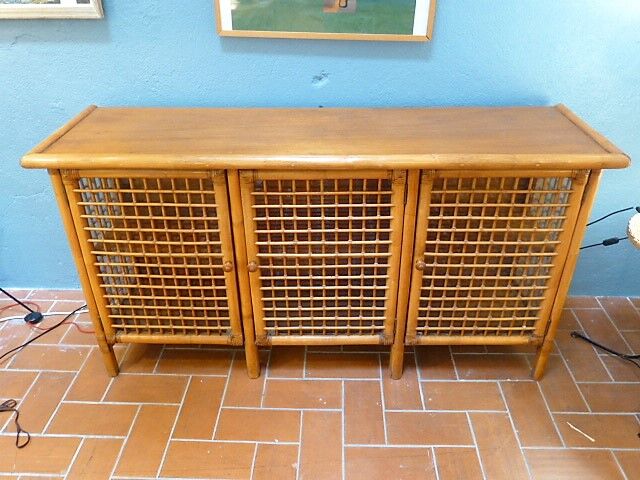 Sideboard in rattan and glass 1970