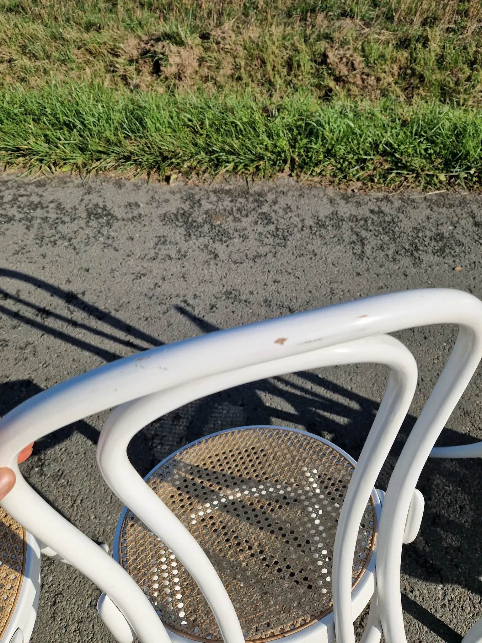 Lot de 4 chaises en bois tournés et cannage 
