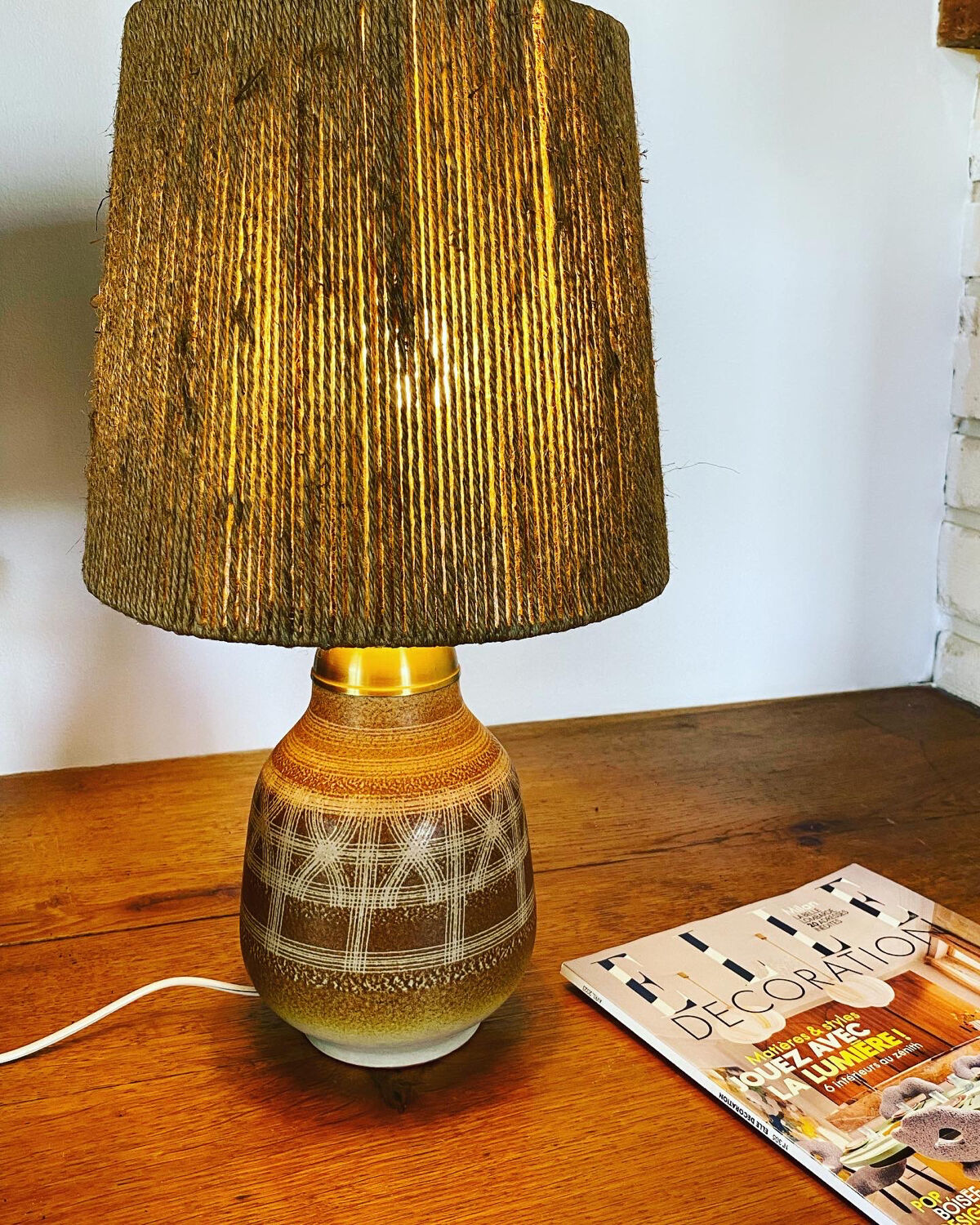 Table lamp
