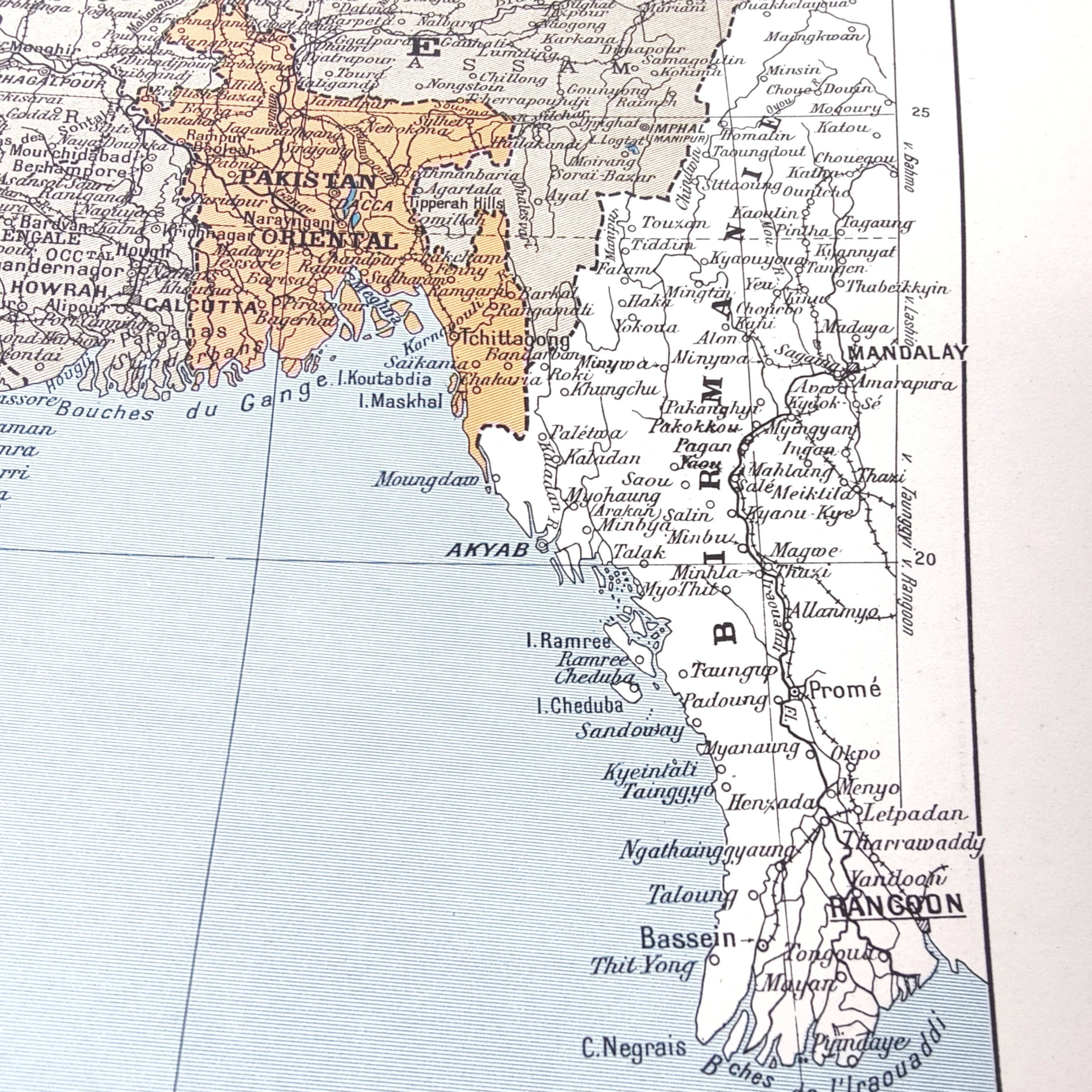 Vintage map of India 43x43cm from 1950