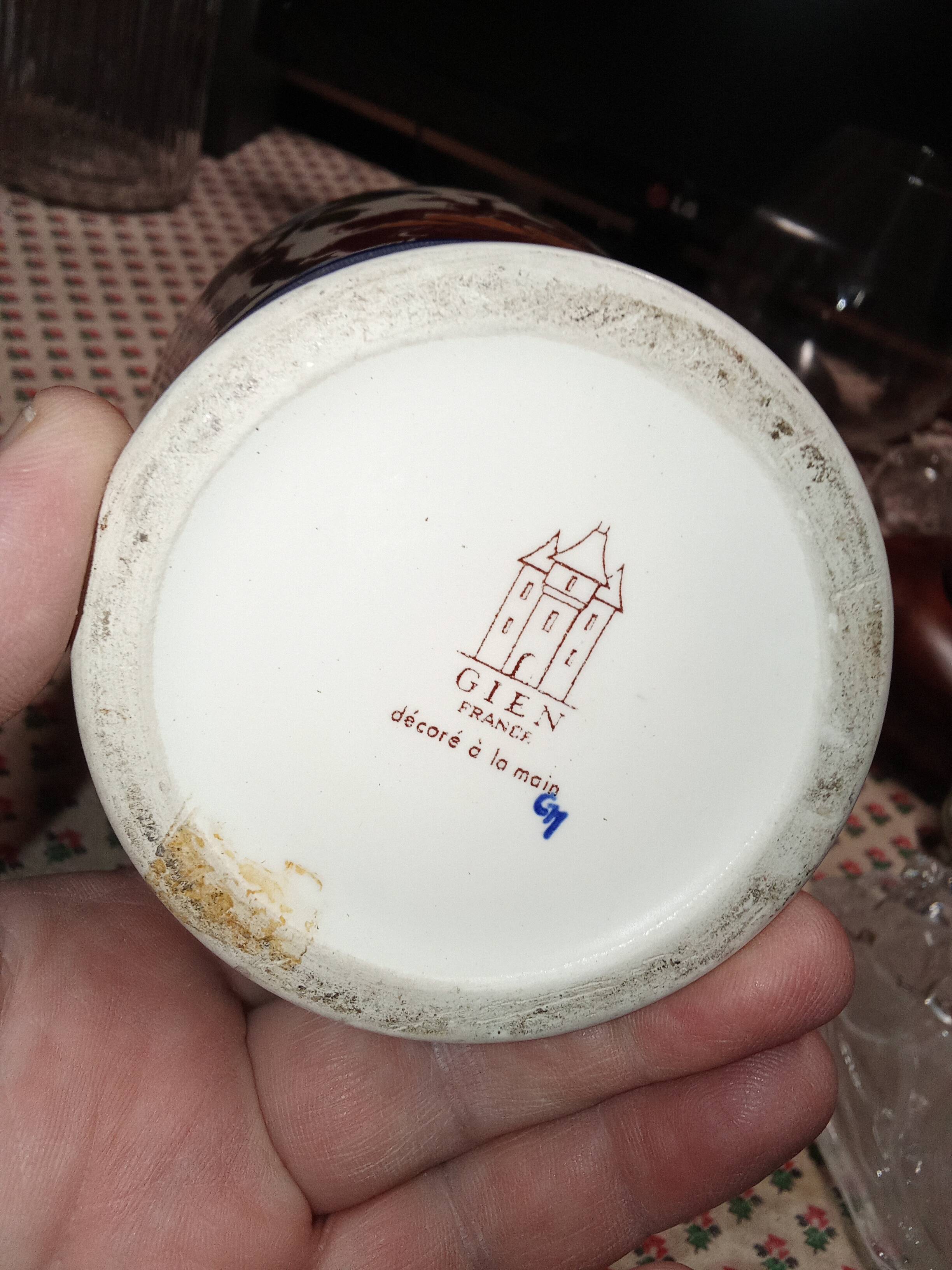 Superb Gien amphora vase with peonies (period 1960 - 1971)