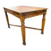 Table vintage en bois massif piètement en X et roulettes