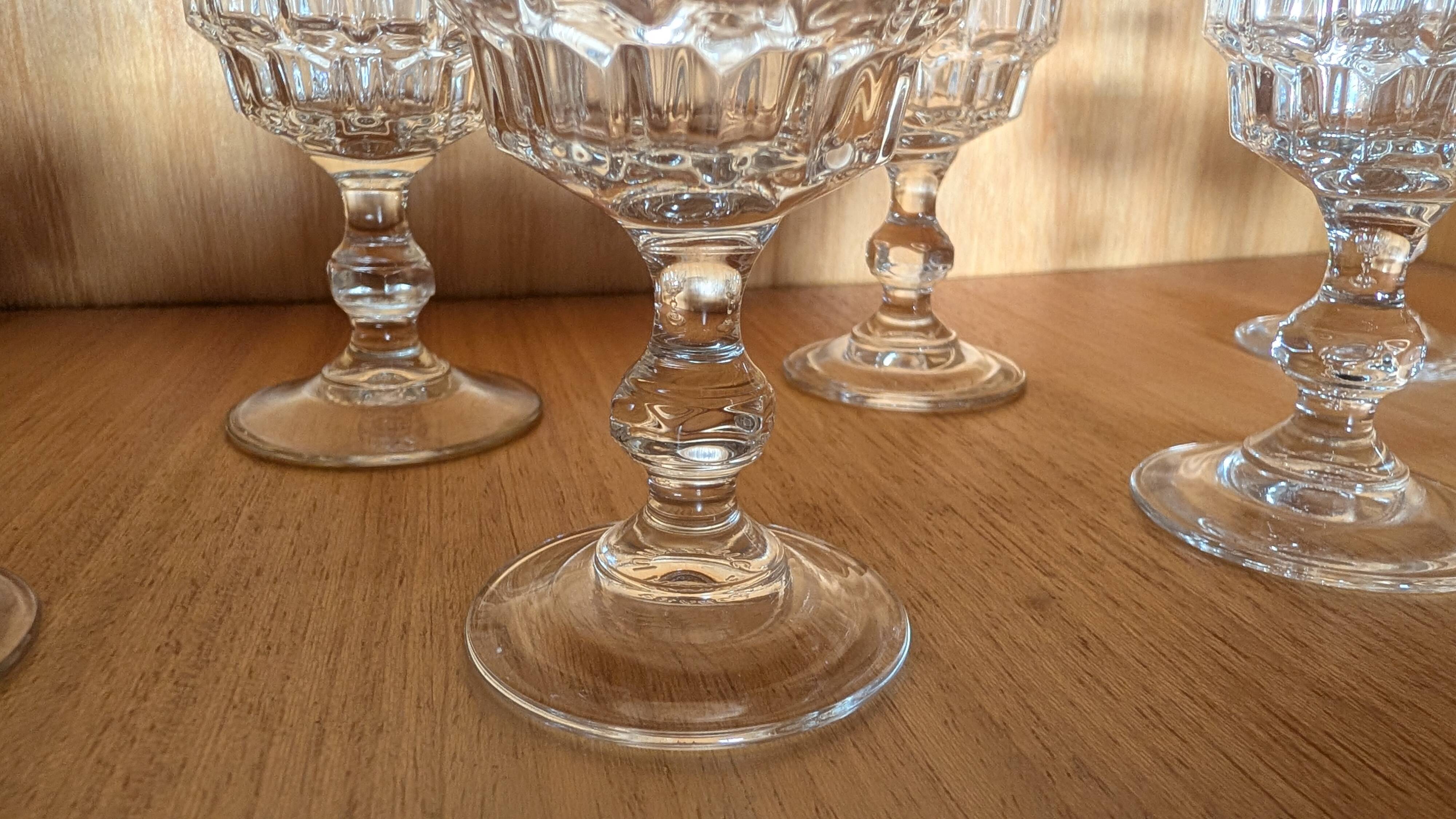 8 vintage bistro stemmed glasses