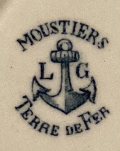 LG Clairefontaine dessert plate Moustier model in iron earth