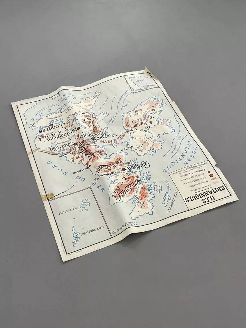 Old double-sided school map, Rossignol edition