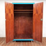 Compass foot cabinet