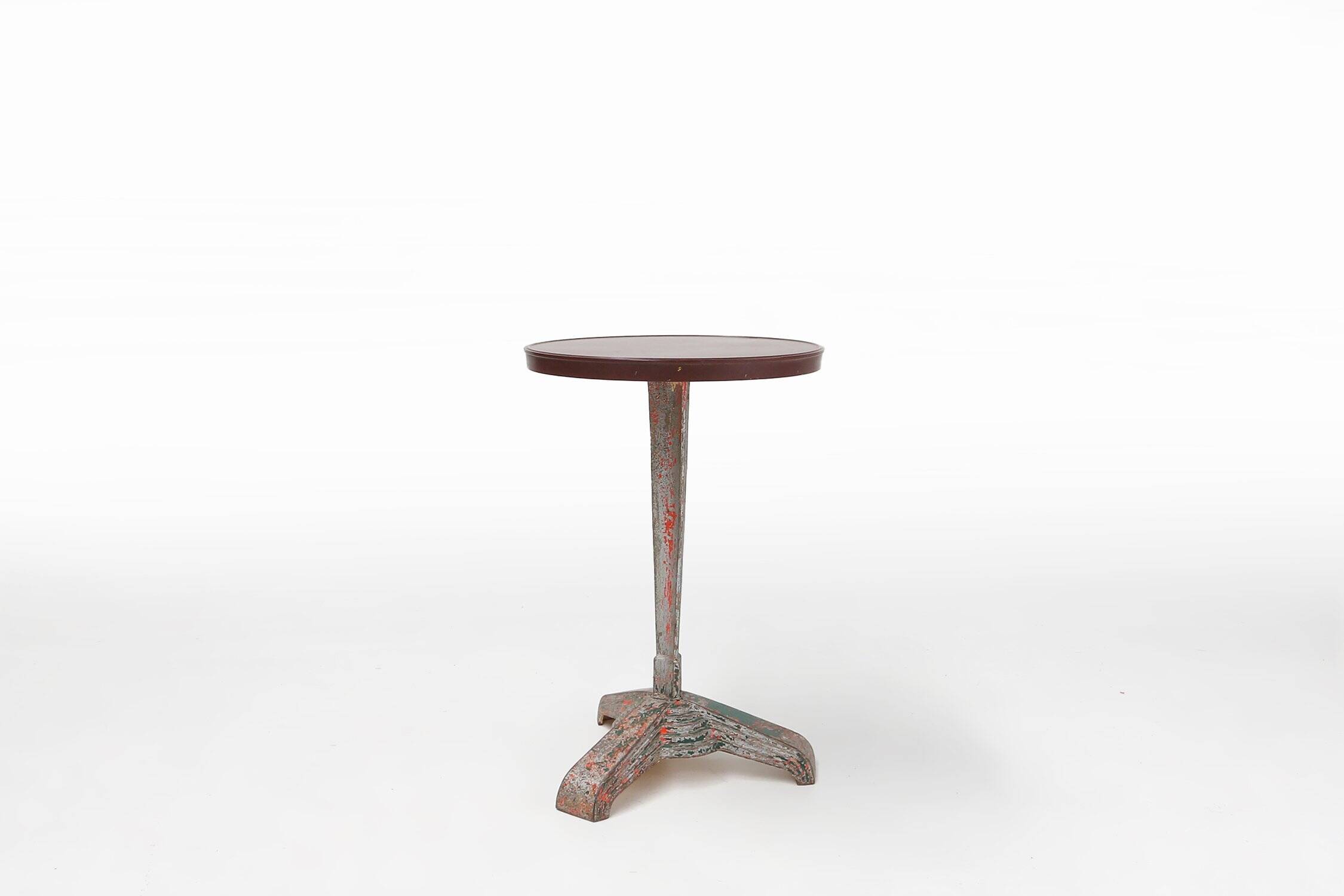 Table de bistrot avec plateau en bakélite par Louis Vuitton pour Rex, France, années 1930.