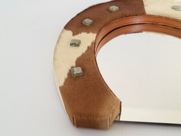 Miroir fer à cheval en peau de vache 1970 vintage