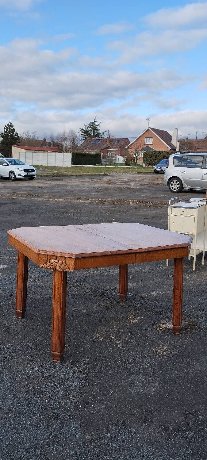 Solid wood art deco table, with extensions