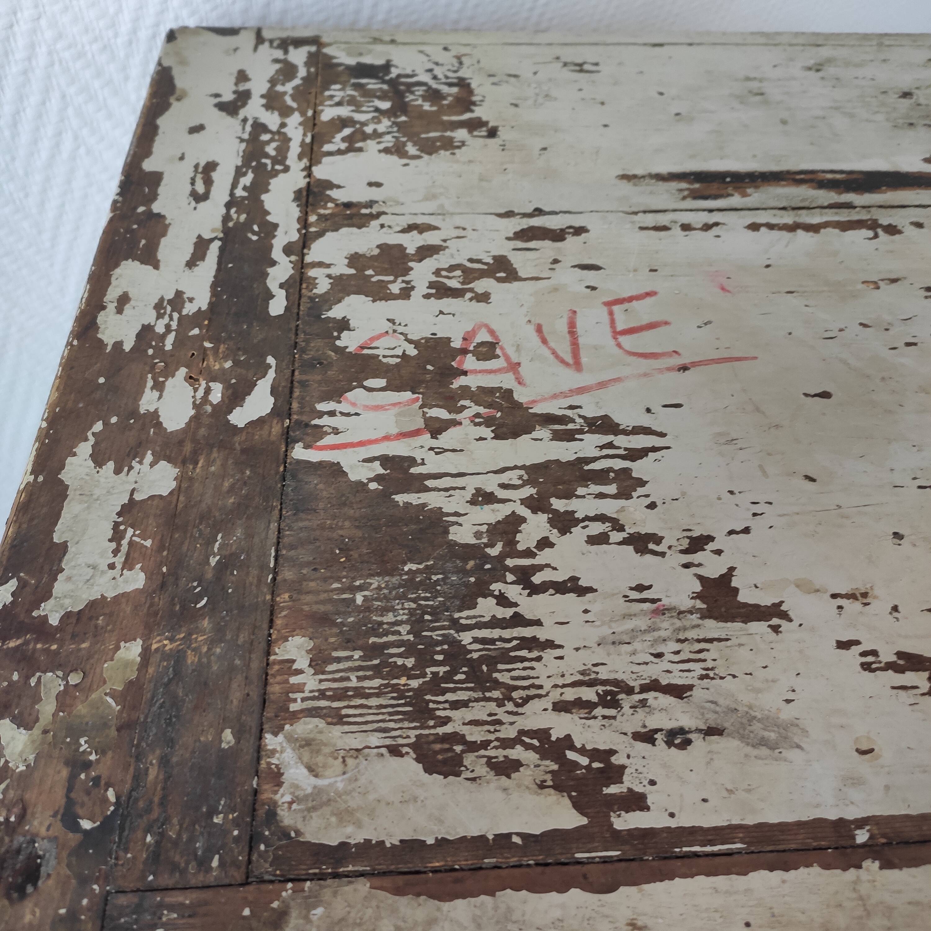 Parisian buffet old jam maker