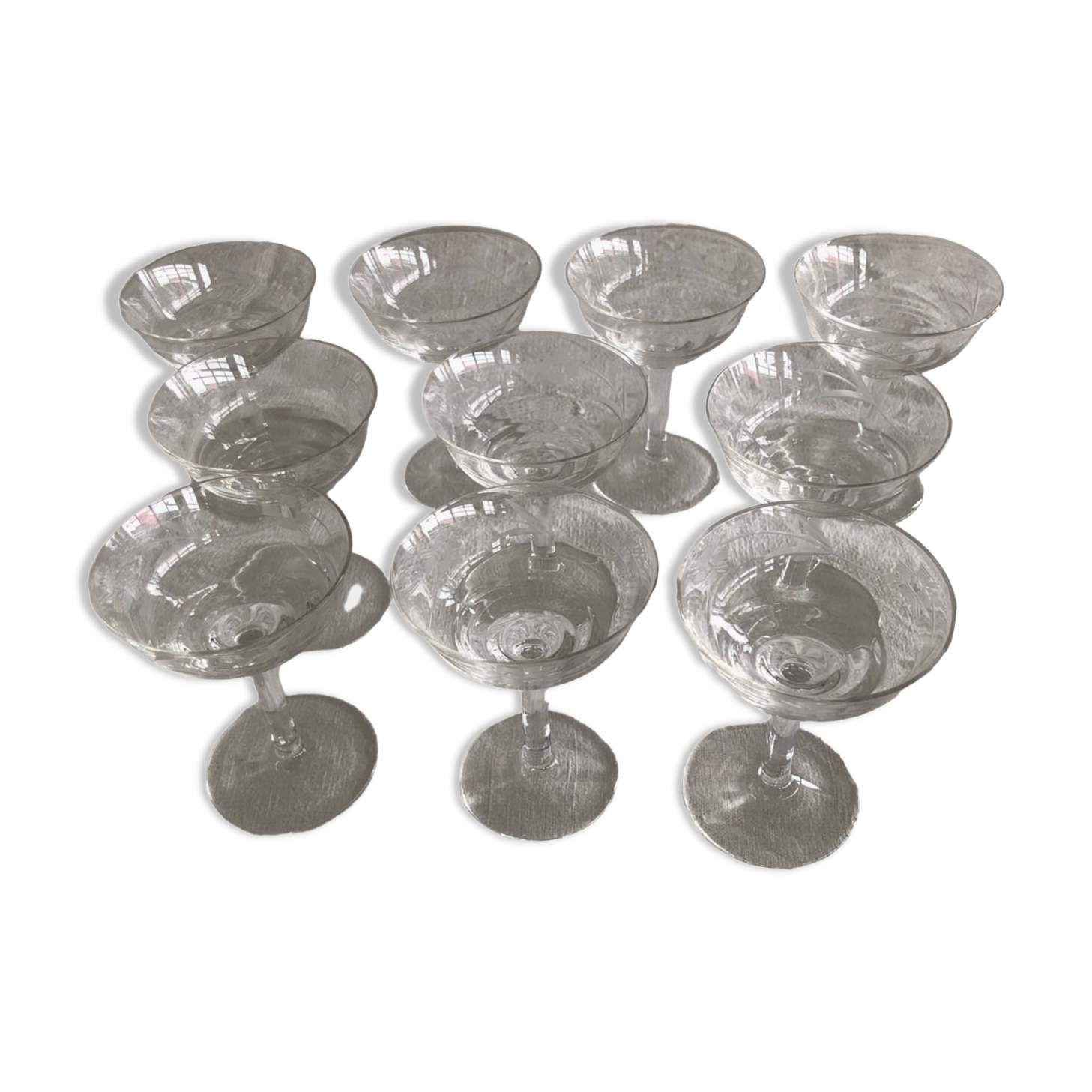 10 liqueur glasses engraved in Vintage crystal
