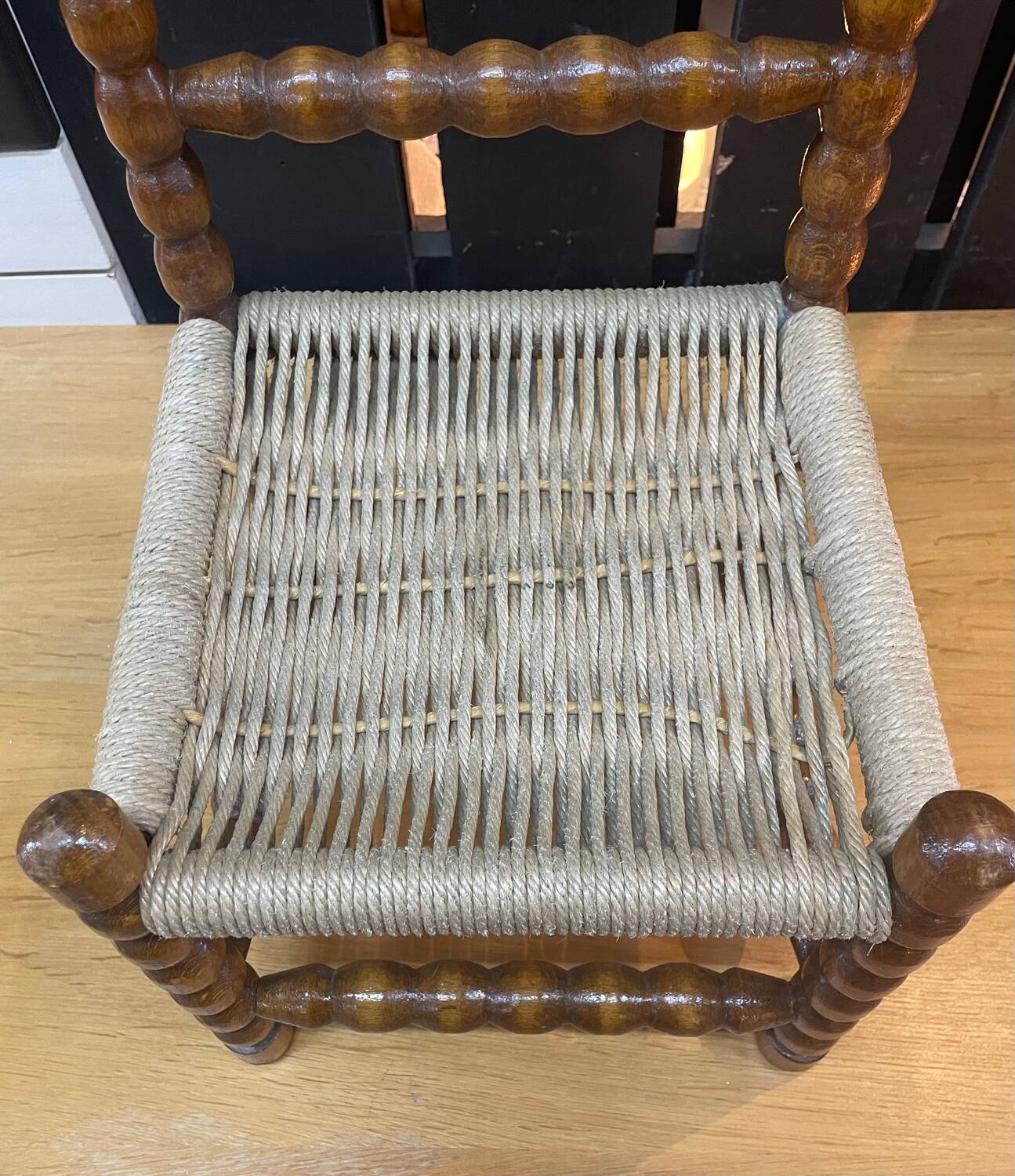 Rope and turned wood children's chair