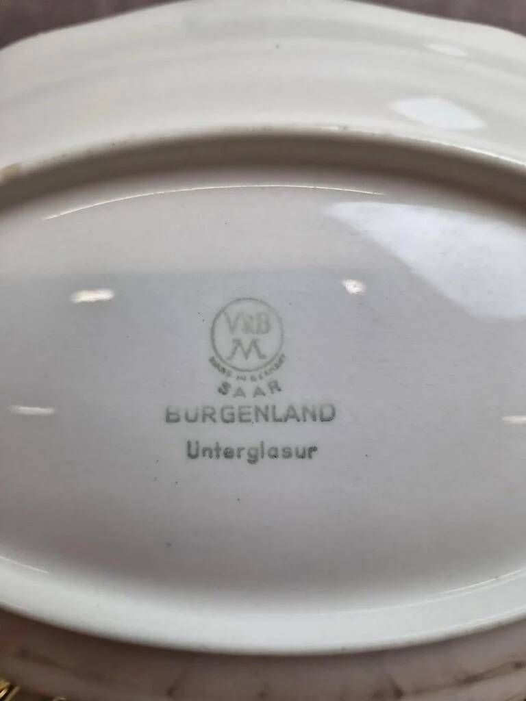 Old Ravier Villeroy & Boch Burgenland – Blue landscape and flower decoration