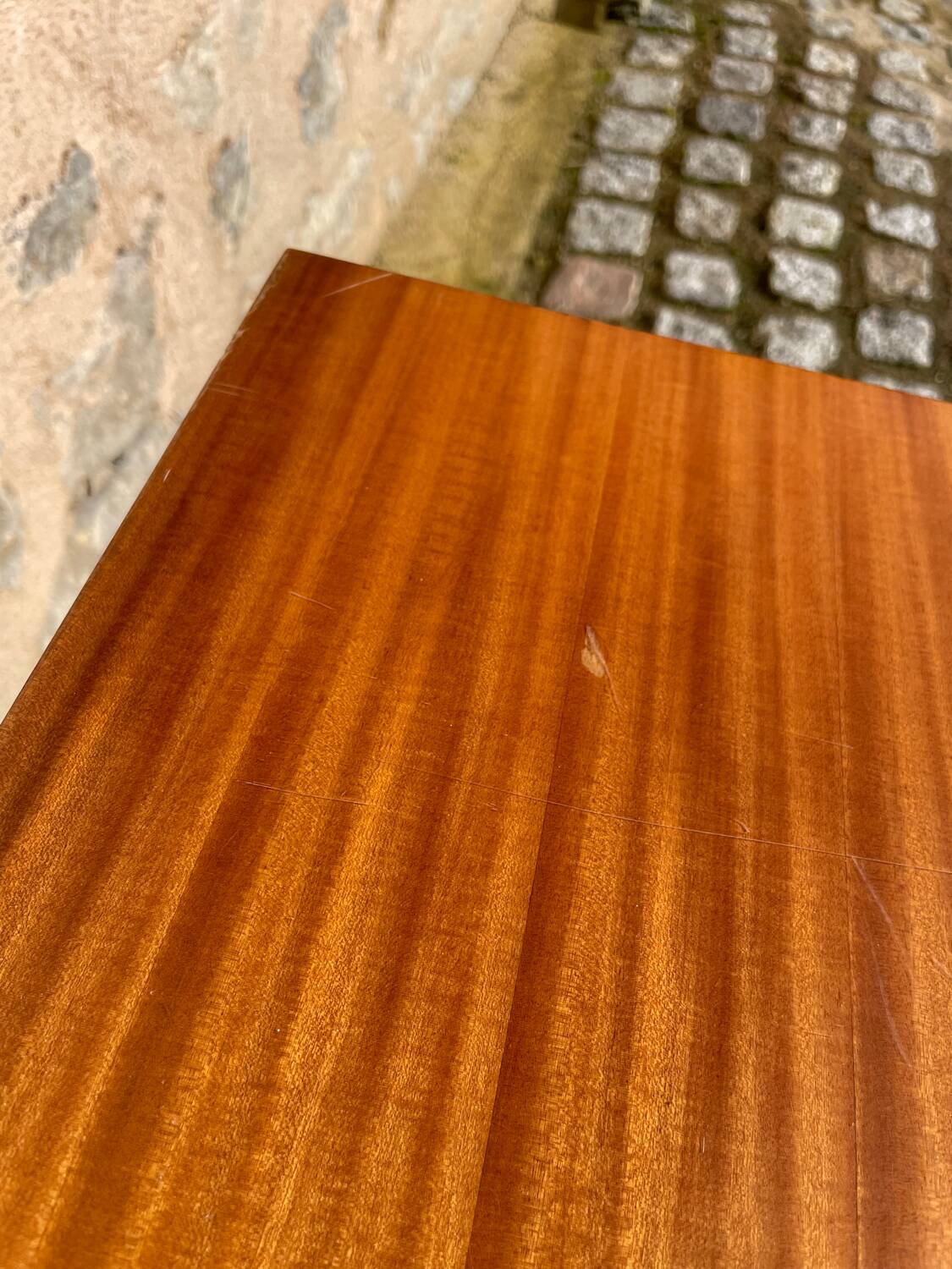 Nightstand / bedside table