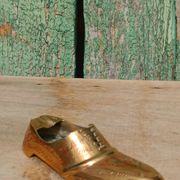Cendrier vintage en laiton forme chaussure