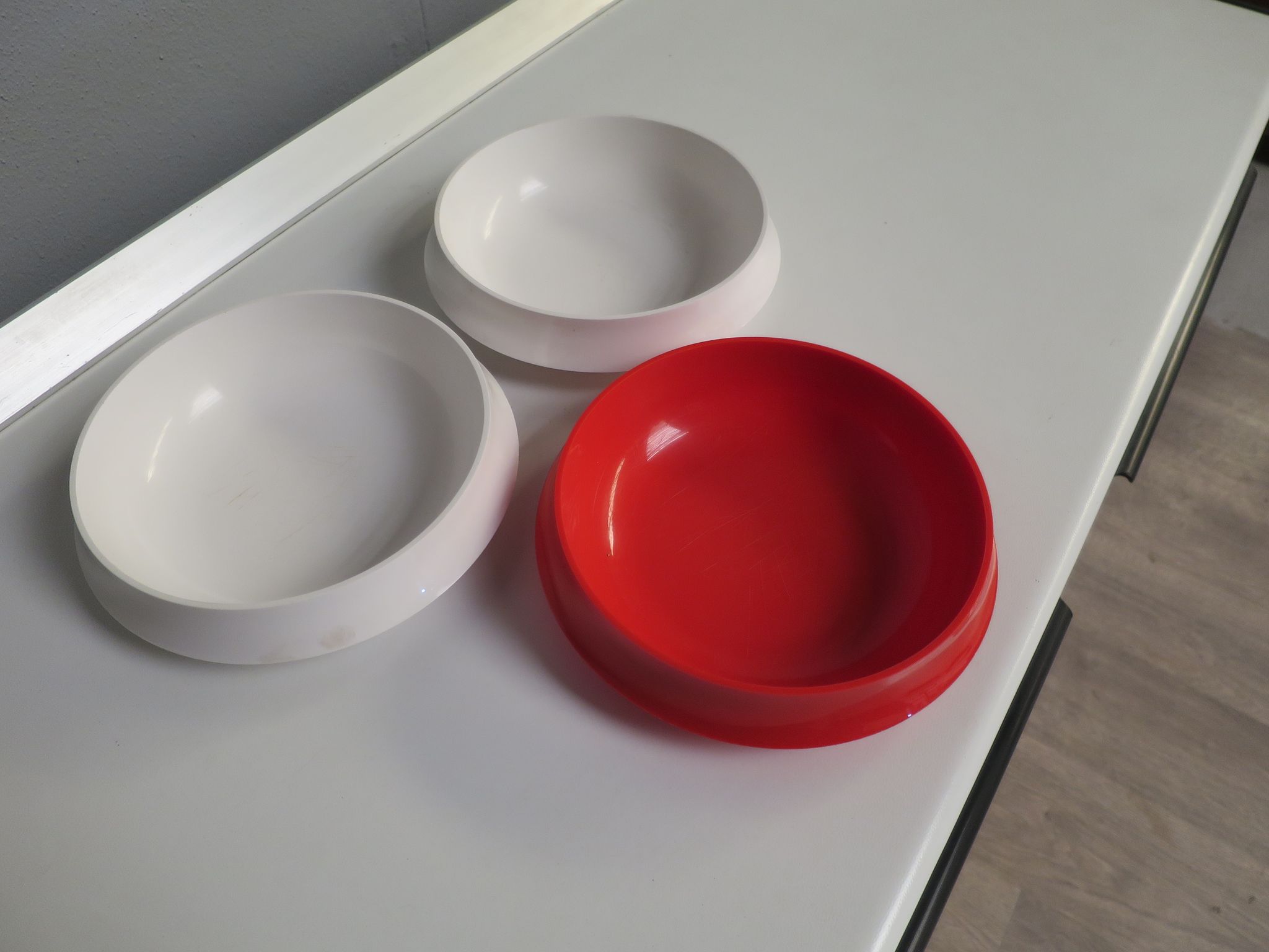 Set de 3 assiettes Guzzini Italie années 70