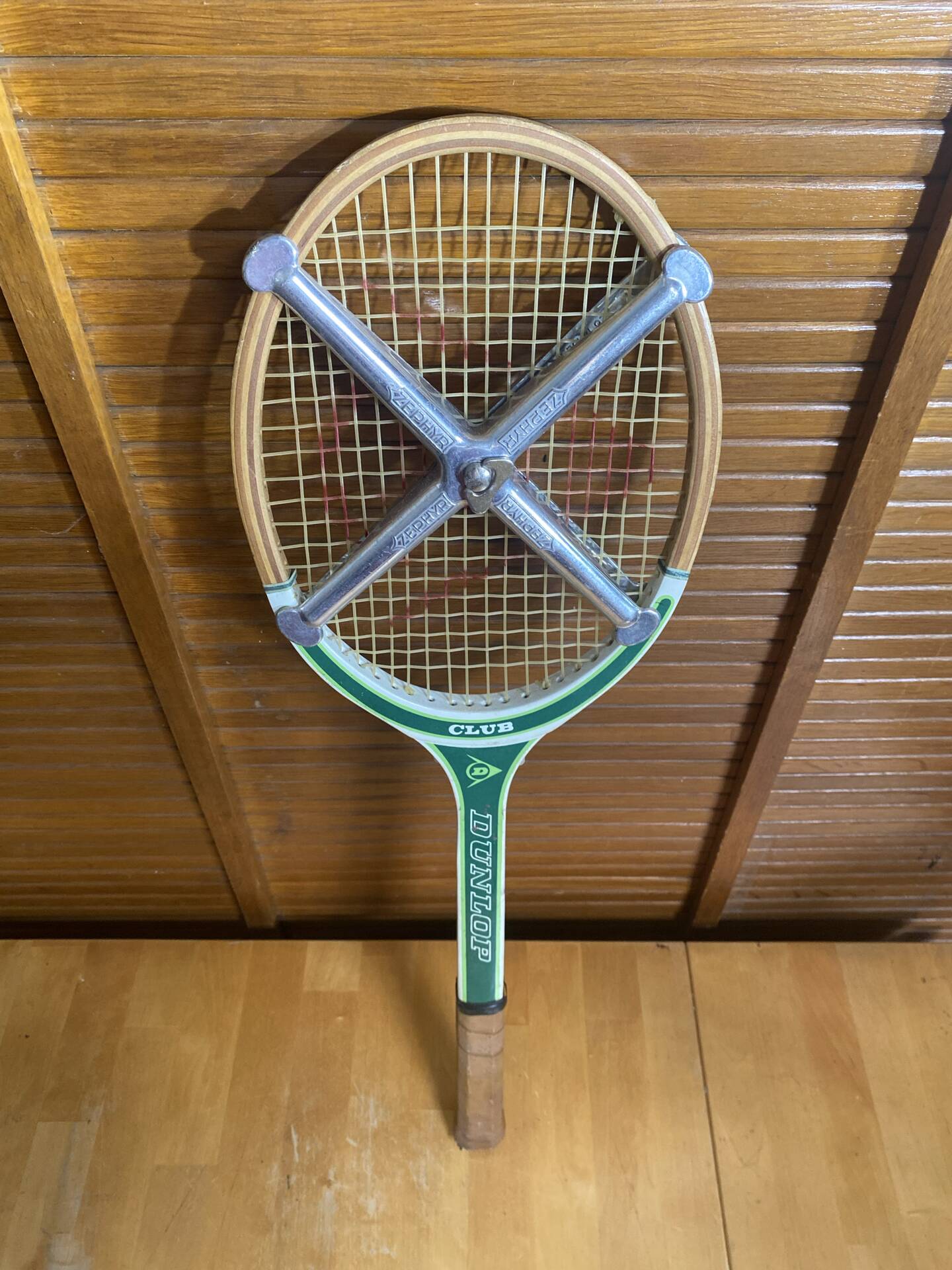 Vintage dunlop club wooden tennis racket + zéphyr protection