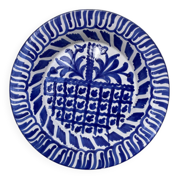 Blue and white decorative dish / plate