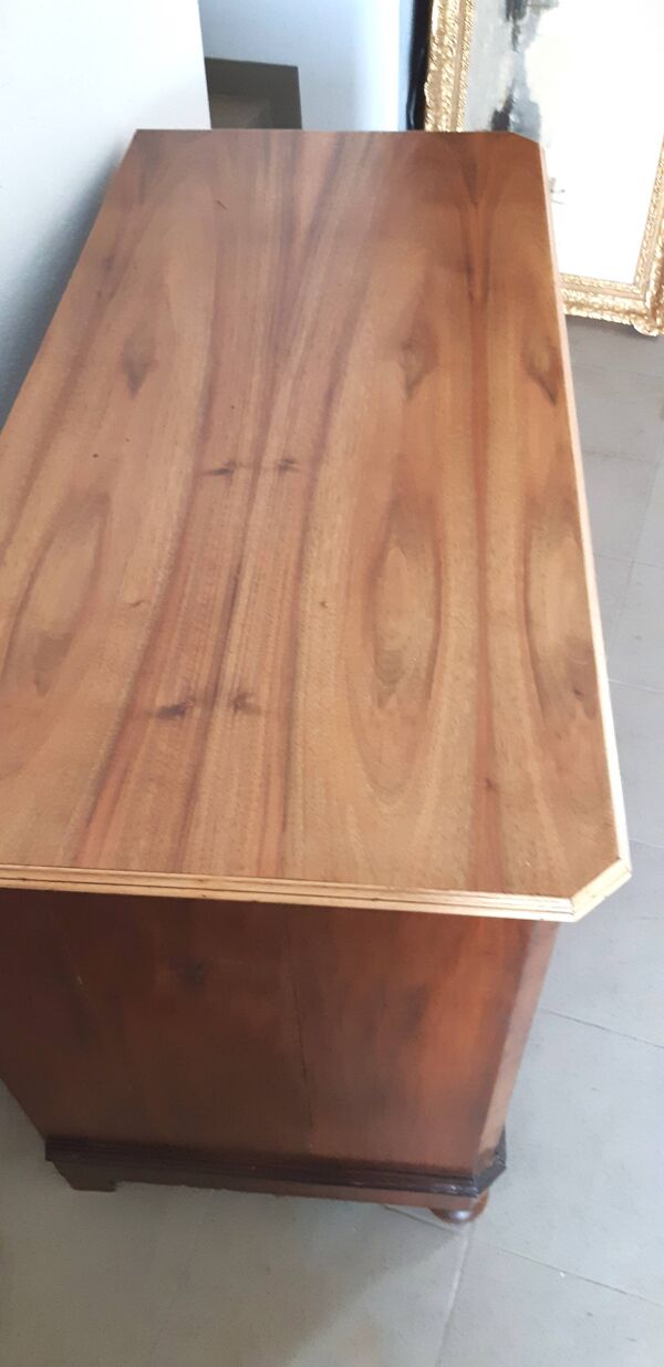 commode 1900 à pans coupés noyer et placage de noyer d'époque ,restaurée