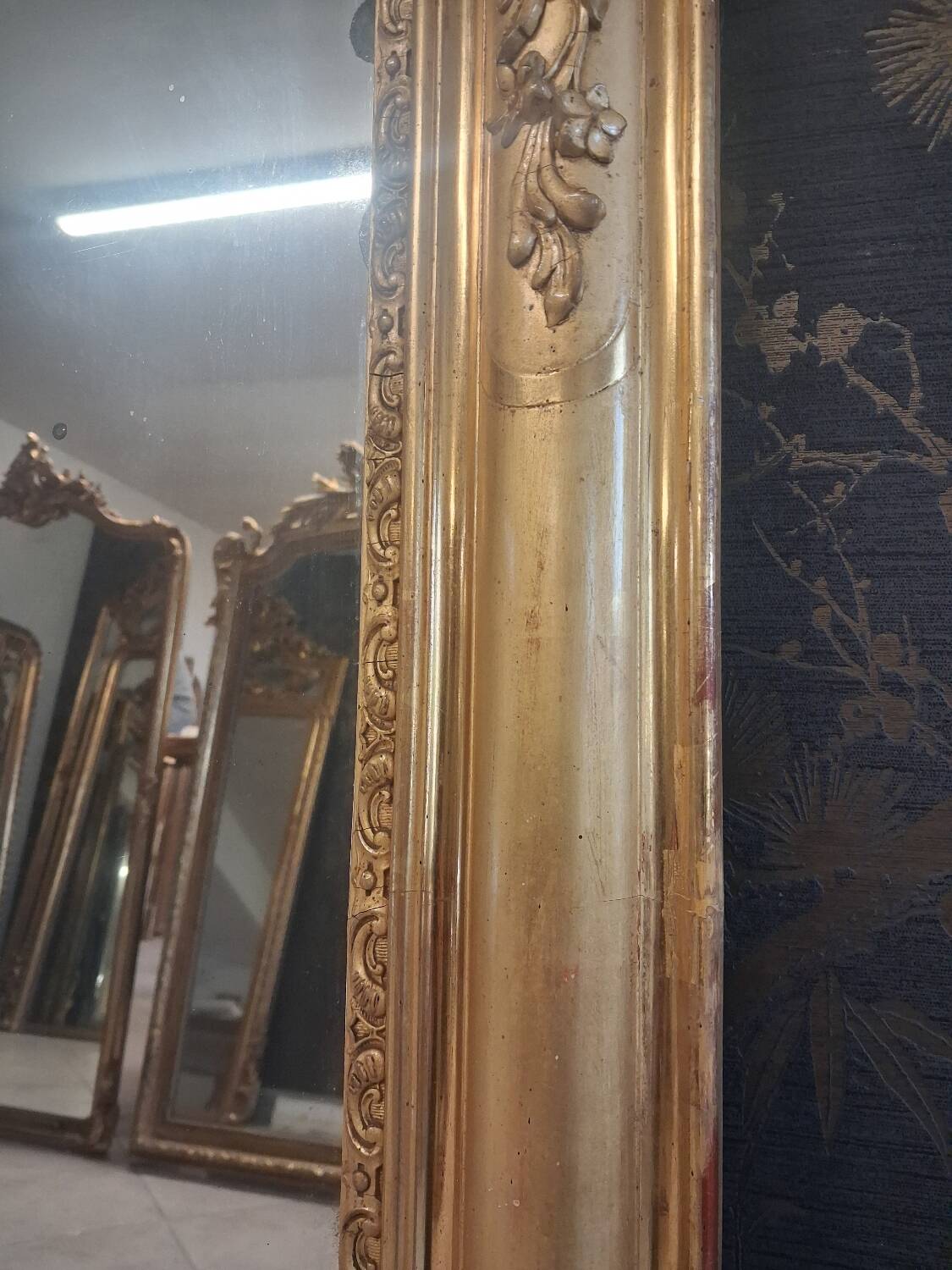 Mirror from the Restoration period 117x86