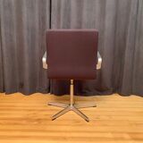 Oxford armchair by Arne Jacobsen, Fritz Hansen, Denmark.