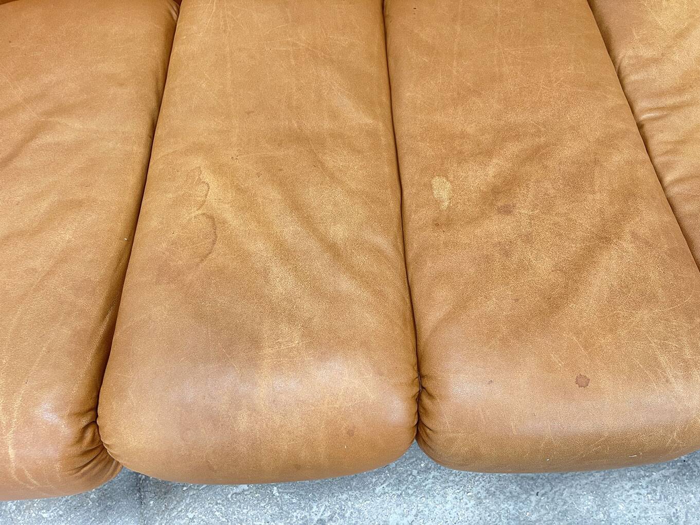 Burov leather living room set