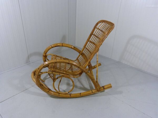 Rocking-chair en rotin, années 1960