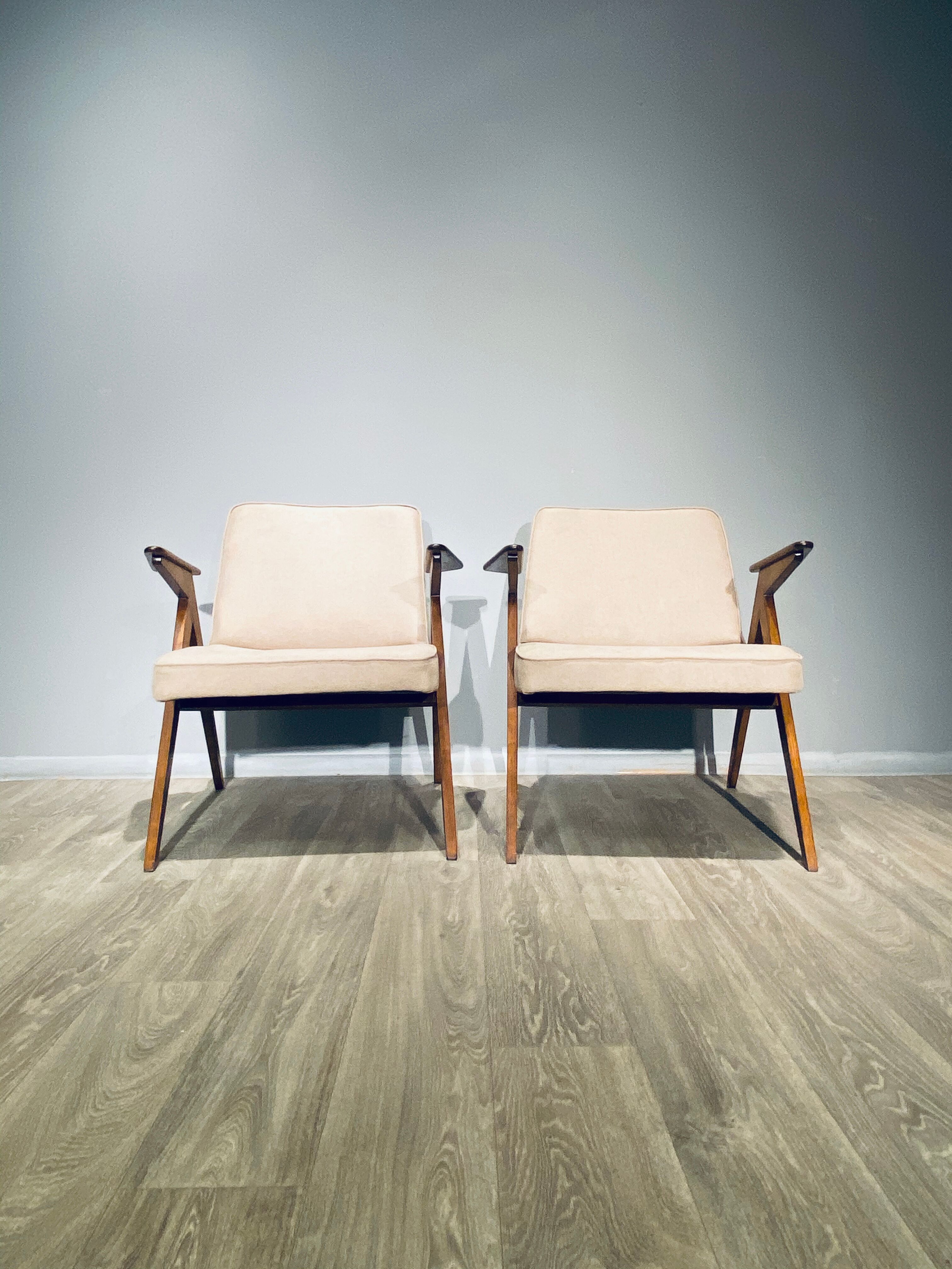 Pair of armchairs "Bunny" Proj. Józef Chierowski "Bunny" 1960'