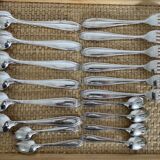 18-piece place setting set