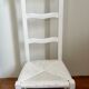 Chaise en bois paillée ancienne blanche