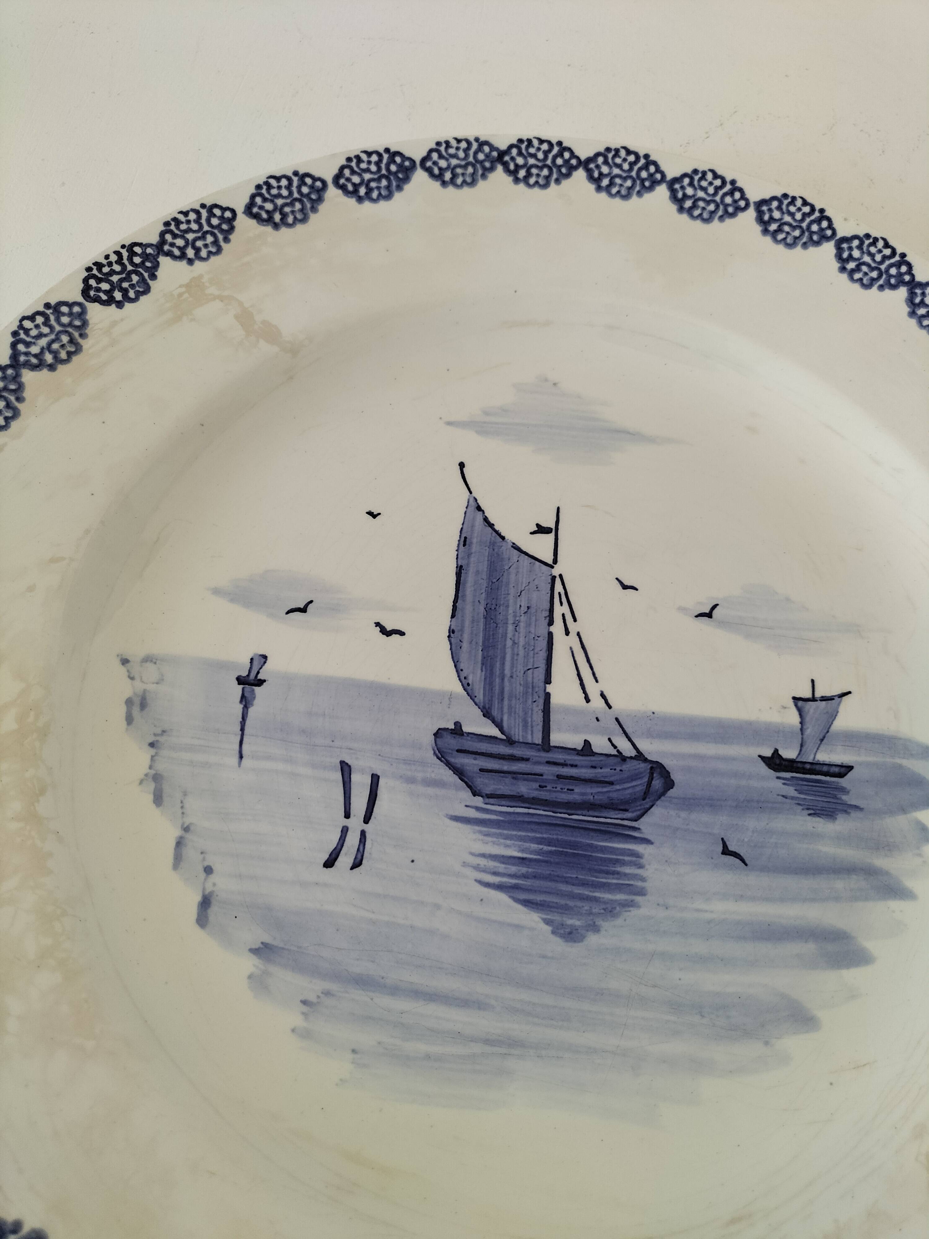 Large antique dish with sailboat decoration – signed A. Lebacqz & M. Bouchart