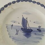 Large antique dish with sailboat decoration – signed A. Lebacqz & M. Bouchart