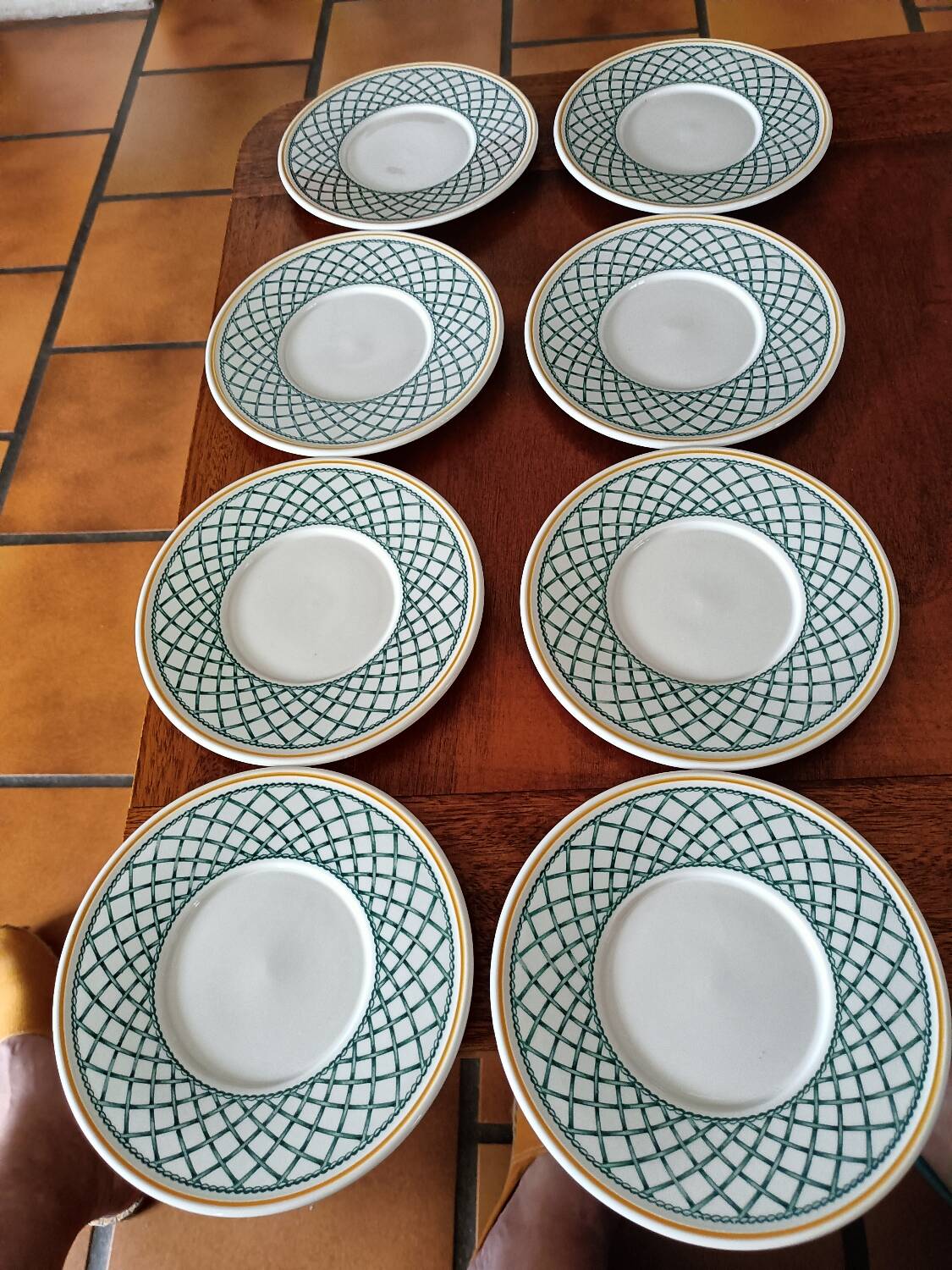8 Villeroy and Boch basket plates