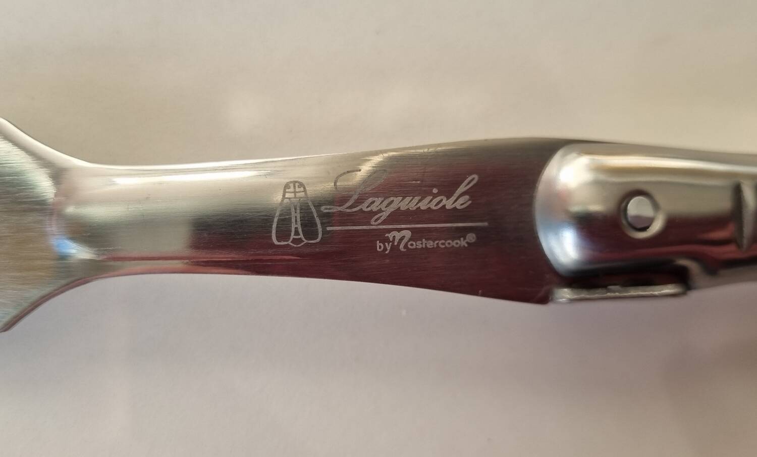 Laguiole cutting cutlery