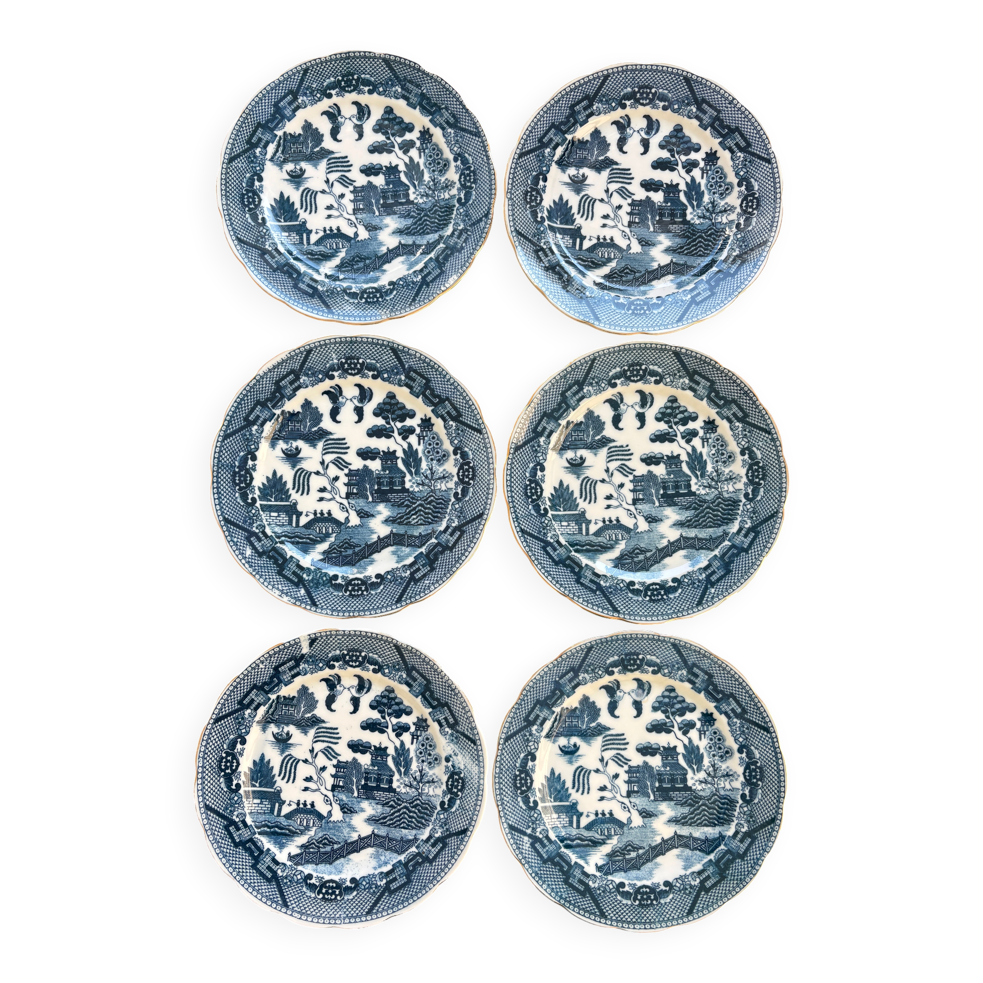 6 antique Blue Willow dessert plates
