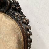 Paire de fauteuils a médaillons en bois sculpté XIX siècle