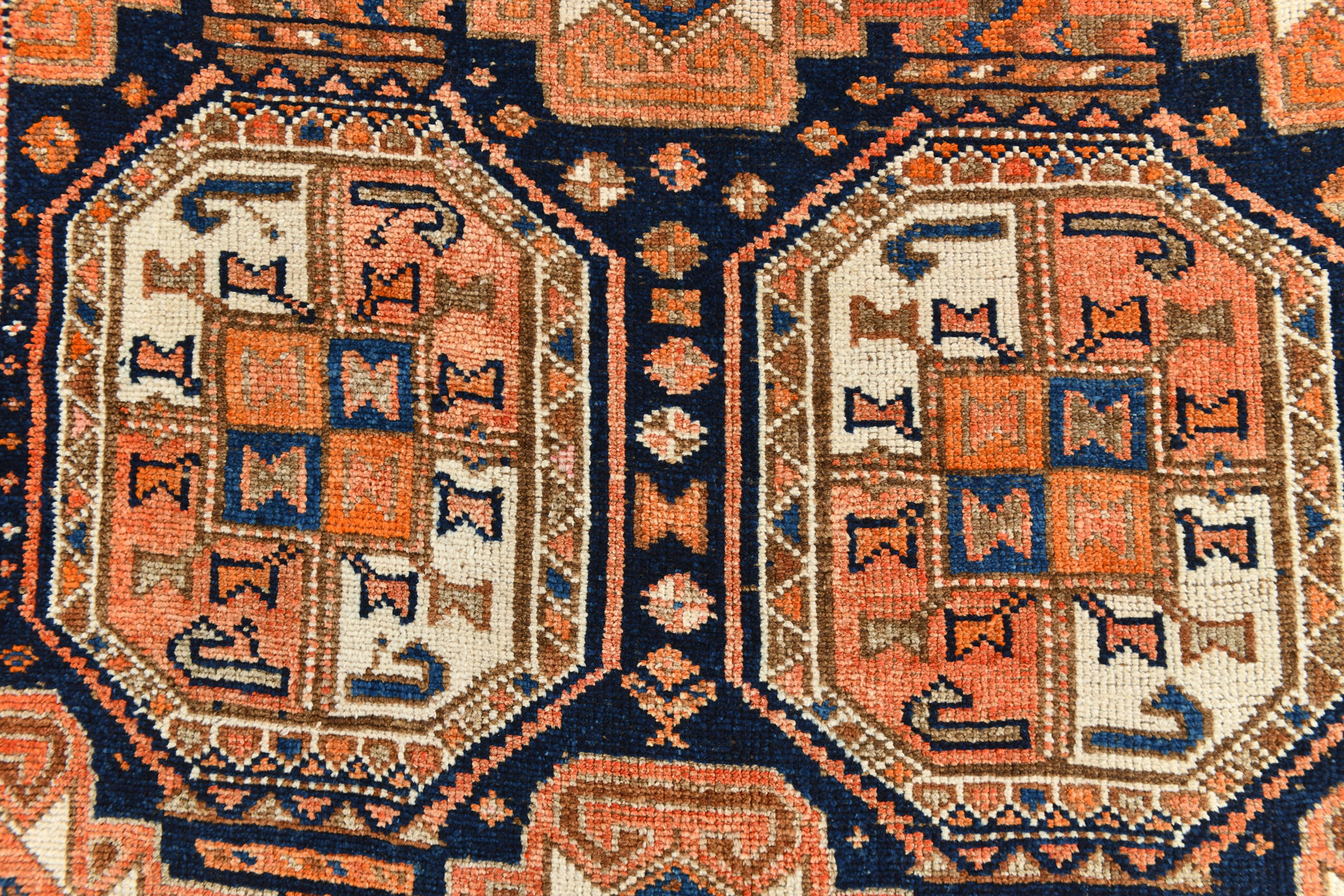 4x10 Wide Vintage Runner Rug, 110x323Cm