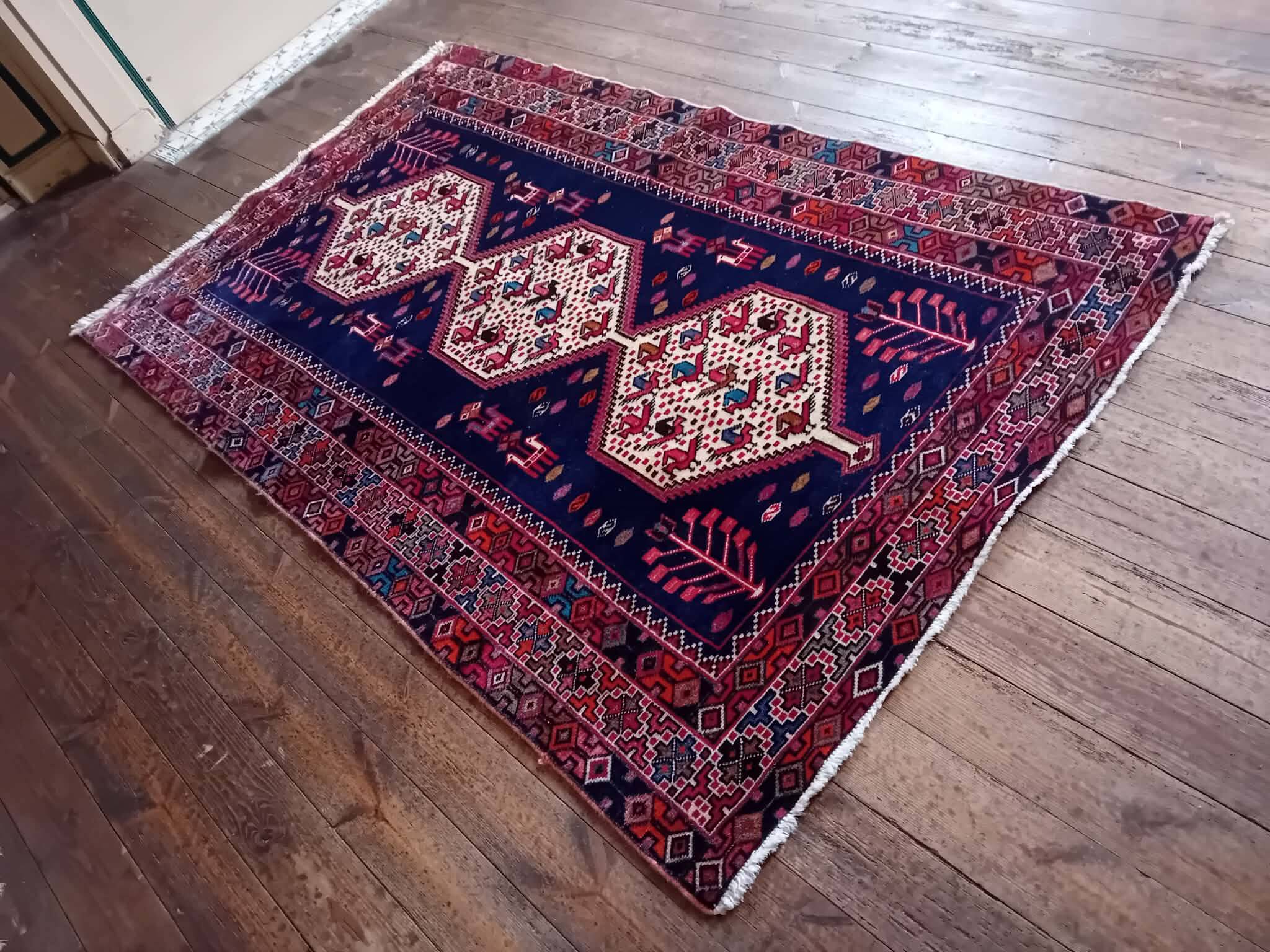 Handmade Persian Abadeh rug 203x125cm