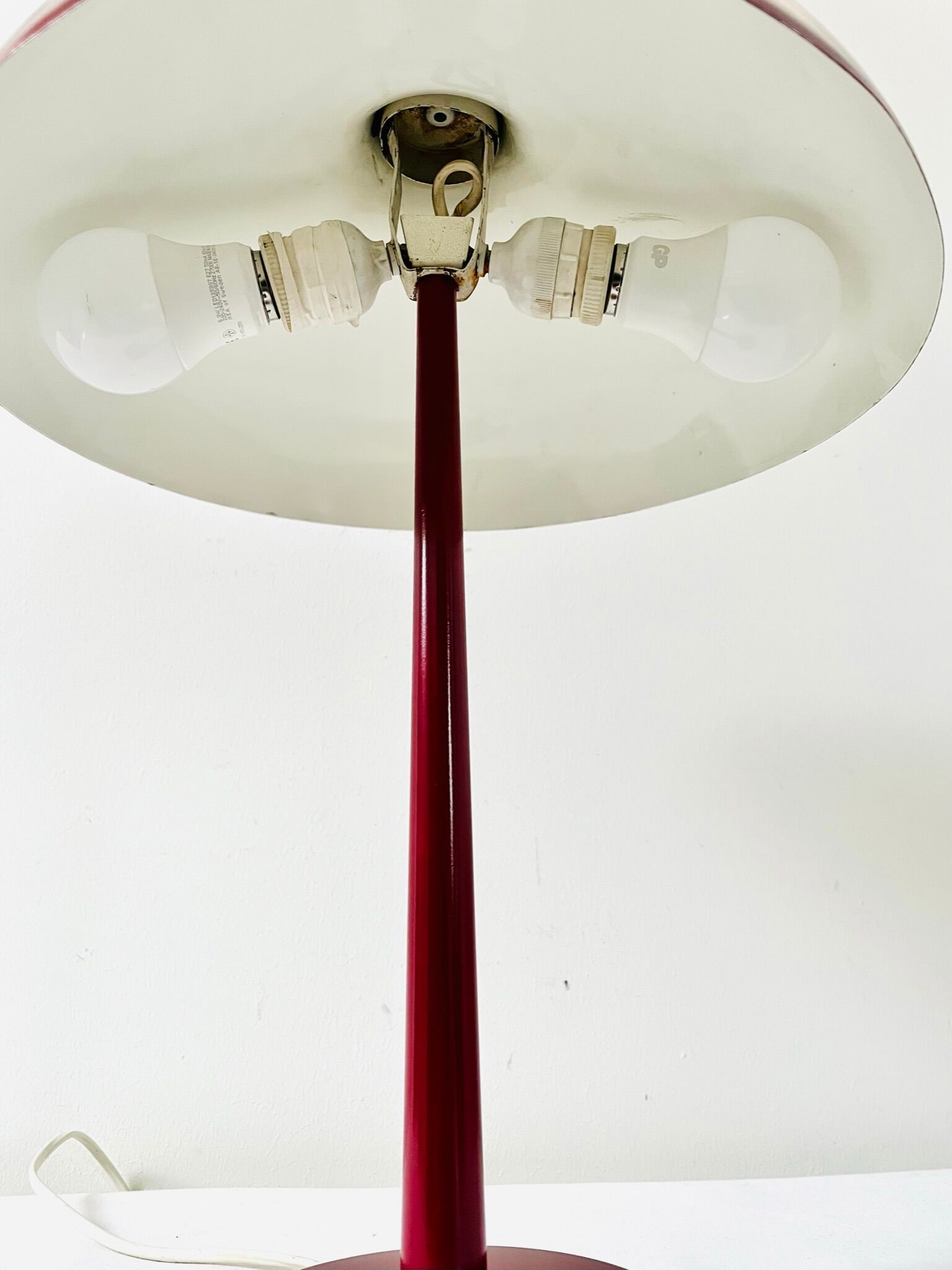 VEB Leuchtenbau - Lutz Rudolph - Glossy Red mushroom Desk lamp
