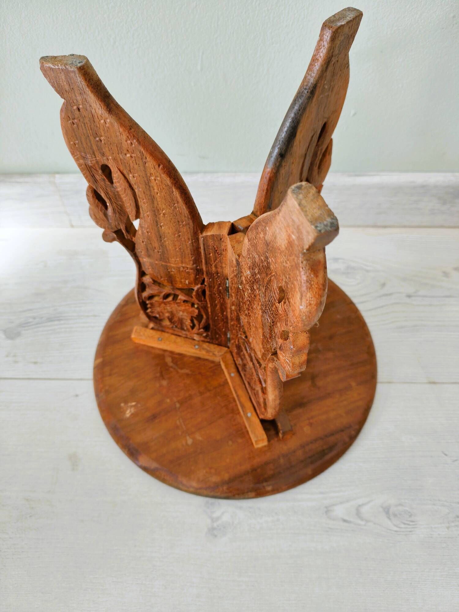 Tabouret marocain en bois sculpté