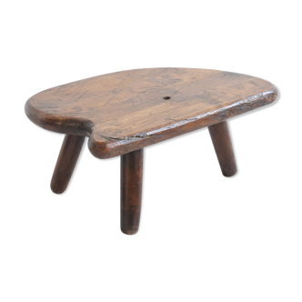 Table basse forme libre en bois