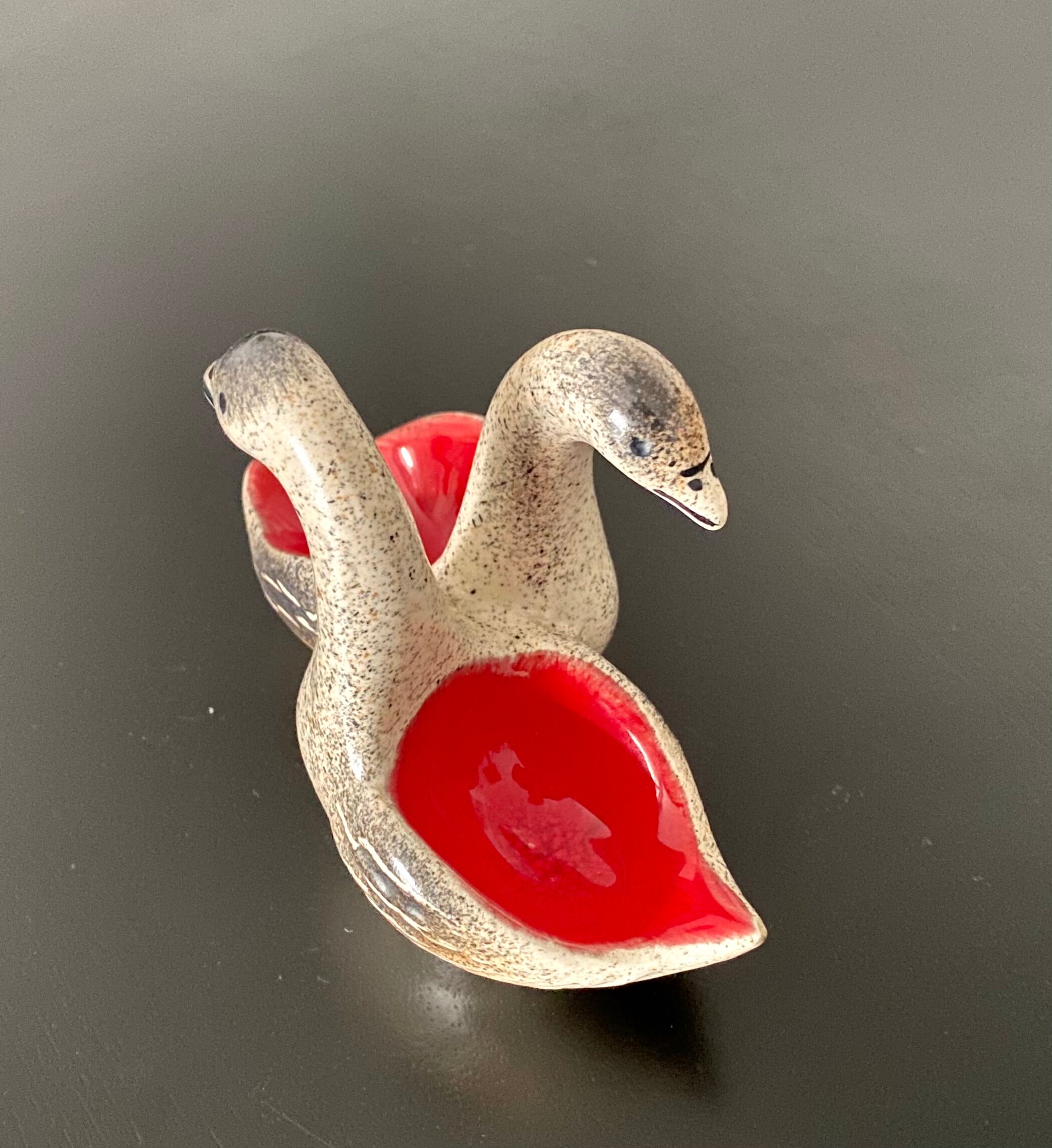 Duo goose-shaped goose and pepper shaker in ceramic