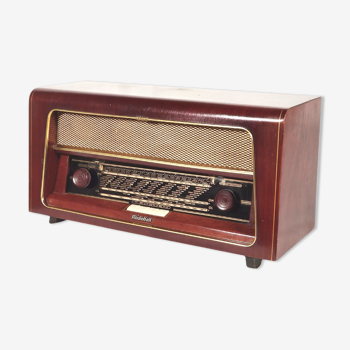 Vintage Bluetooth Radio: 1952 RadioBell