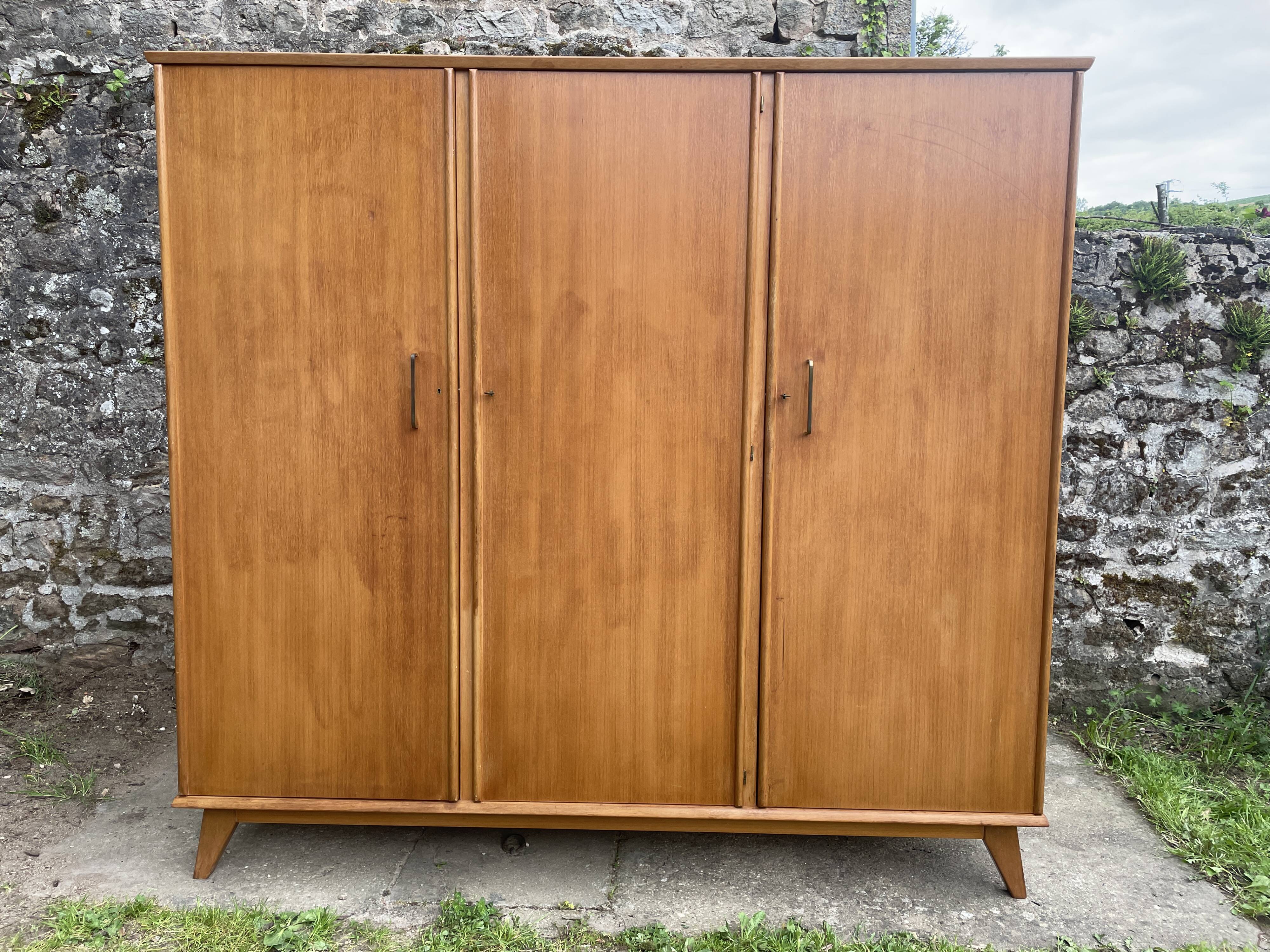 Wardrobe dressing room 1960